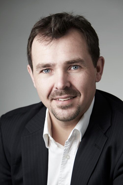 Business portrætter til virksomheder og organisationer Professionelt business portræt med moderne lyslægning